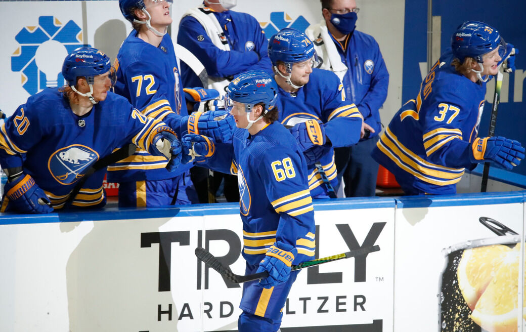 Sabres fall to Devils 6-3